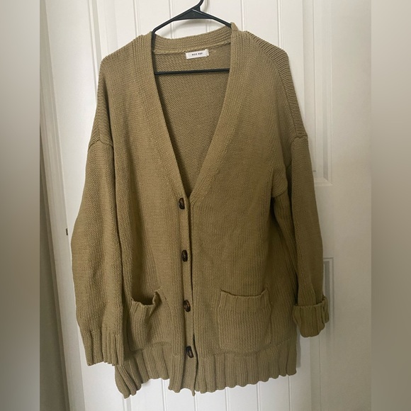 Mod Ref Oversized Sage Green Knit Button Cardigan - Size XL - Picture 2 of 6